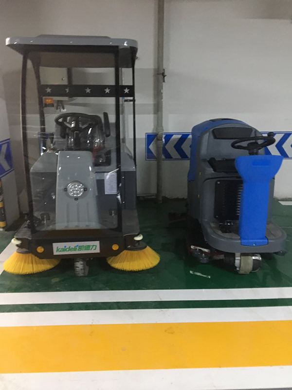 洗地机与扫地机的区别